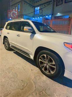 تۆیۆتا لاند کروزەر